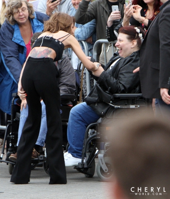 Arriving_at_the_X-Factor_Auditions2C_Manchester_08_07_15_2820129.jpg