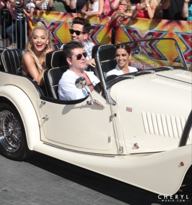 Arriving_at_the_X_Factor_Auditions_19_07_15_282129.jpg