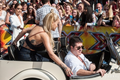 Arriving_at_the_X_Factor_Auditions_19_07_15_288329.jpg