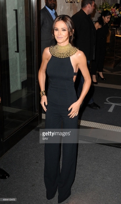 Cheryl_Fernandez-Versini_displays_her_very_slim_physique_and_a_hint_of_sideboob_in_a_sophisticated_black_jumpsuit_at_perfume_launch_19_08_15_2810829.jpg
