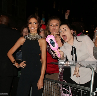 Cheryl_Fernandez-Versini_displays_her_very_slim_physique_and_a_hint_of_sideboob_in_a_sophisticated_black_jumpsuit_at_perfume_launch_19_08_15_2811529.jpg