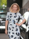 Kimberley_Walsh_and_Denise_van_Outen_arrived_at_London_s_ITV_studios_on_Thursday_morning_s_to_talk_about_their_new_play_Sweet_Charity_10_08_15_283929.jpg