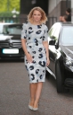 Kimberley_Walsh_and_Denise_van_Outen_arrived_at_London_s_ITV_studios_on_Thursday_morning_s_to_talk_about_their_new_play_Sweet_Charity_10_08_15_284129.jpg