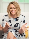 Kimberley_Walsh_and_Denise_van_Outen_arrived_at_London_s_ITV_studios_on_Thursday_morning_s_to_talk_about_their_new_play_Sweet_Charity_10_08_15_28729.jpg
