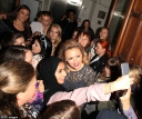 Kimberley_Walsh_leaving_the_Cadogan_Hall_in_Chelsea_after_her_performance_in_the_Sweet_Charity_musical_19_08_15_281629.jpg
