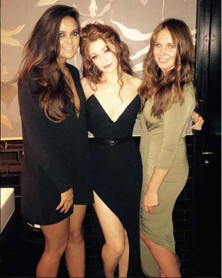 Cheryl_arriving_to_Nicola_Roberts_30th_birthday_party_04_10_15_2812229.jpg