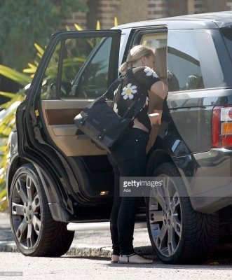 Kimberley_Walsh_Sighting_10_09_15_28329.jpg