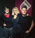 Sarah_Harding_-_Inside_radio_stations_21_07_15_28329.jpg