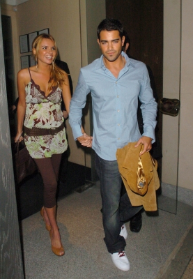 Nadine___Jesse_At_Nobu_Restaurant_29_08_06_281629.jpg