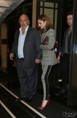 Leaving_the_Dorchester_Hotel_04_11_15_28329.jpg