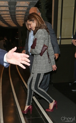 Leaving_the_Dorchester_Hotel_04_11_15_28529.jpg