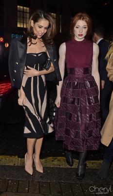 Cheryl_and_Nicola_Arriving_at_Elf_Musical_05_11_15_281029.jpg
