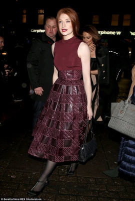 Cheryl_and_Nicola_Arriving_at_Elf_Musical_05_11_15_283429.jpg