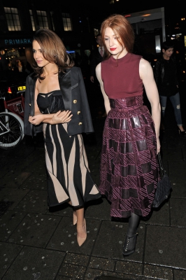 Cheryl_and_Nicola_Arriving_at_Elf_Musical_05_11_15_284929.jpg