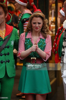 Kimberley_Walsh_with_the_Cast_Of__Elf__unveil_Hamleys_Christmas_windows_at_Hamleys_05_11_15_285829.jpg