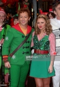 Имя файла=Kimberley_Walsh_with_the_Cast_Of__Elf__unveil_Hamleys_Christmas_windows_at_Hamleys_05_11_15_281229.jpg
Размер файла=550КБ
Размеры=705x1024
Дата=Нояб 08, 2015 Kimberley_Walsh_with_the_Cast_Of__Elf__unveil_Hamleys_Christmas_windows_at_Hamleys_05_11_15_281229.jpg