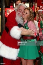 Имя файла=Kimberley_Walsh_with_the_Cast_Of__Elf__unveil_Hamleys_Christmas_windows_at_Hamleys_05_11_15_281429.jpg
Размер файла=486КБ
Размеры=687x1024
Дата=Нояб 08, 2015 Kimberley_Walsh_with_the_Cast_Of__Elf__unveil_Hamleys_Christmas_windows_at_Hamleys_05_11_15_281429.jpg