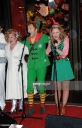 Имя файла=Kimberley_Walsh_with_the_Cast_Of__Elf__unveil_Hamleys_Christmas_windows_at_Hamleys_05_11_15_283329.jpg
Размер файла=424КБ
Размеры=663x1024
Дата=Нояб 08, 2015 Kimberley_Walsh_with_the_Cast_Of__Elf__unveil_Hamleys_Christmas_windows_at_Hamleys_05_11_15_283329.jpg
