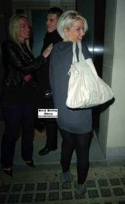 Sarah_Leaving_Nobu_02_11_06_282329.jpg