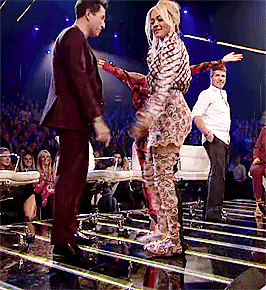tumblr_nww7j5eZyH1roh2gxo1_400.gif