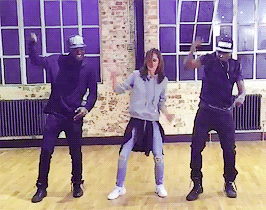 tumblr_nxbj7q8Q4o1roh2gxo3_r1_400.gif