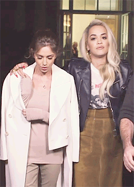 tumblr_nwc2a01m5u1roh2gxo2_400.gif