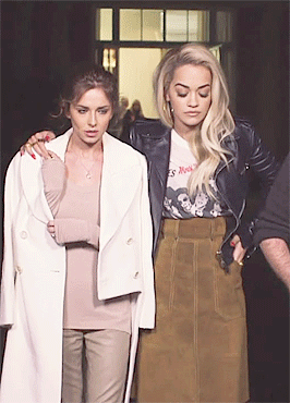 tumblr_nwc2a01m5u1roh2gxo3_400.gif