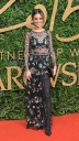 Имя файла=British_Fashion_Awards_23_11_15_284629.jpg
Размер файла=342КБ
Размеры=579x1024
Дата=Нояб 23, 2015 British_Fashion_Awards_23_11_15_284629.jpg