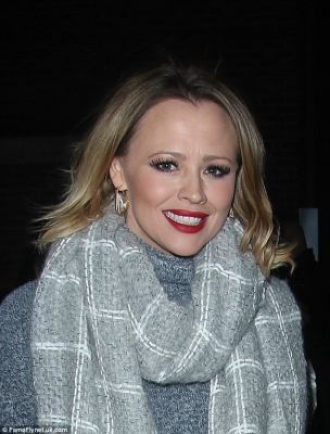 Kimberley_34th_birthday_after_wowing_once_again_in_festive_musical_20_11_15_28429.jpg