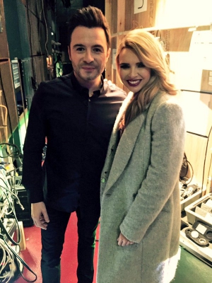 Nadine_Coyle_seen_leaving_the_ITV_Studios_after_performing_on_Lorraine_18_11_15_28629.jpg