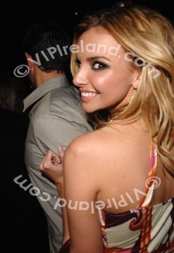 Girls_Aloud_4th_Anniversary_Party_At_Mahiki_Club_061206_22.jpg