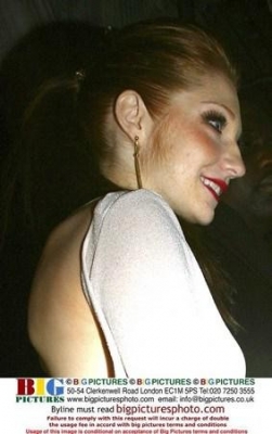 Girls_Aloud_4th_Anniversary_Party_At_Mahiki_Club_06_12_06_2812129.jpg