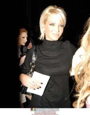 Girls_Aloud_4th_Anniversary_Party_At_Mahiki_Club_06_12_06_2812229.jpg