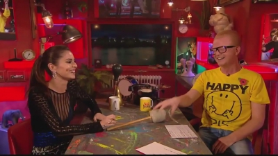 Bang21_-_TFI_Friday_S1-Ep3_-_Channel_4_mp40034.jpg