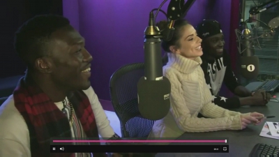 Cheryl_on_BBC_Radio_1_Breakfast_Show_with_Nick_Grimshaw___24_11_2015_mp40230.jpg