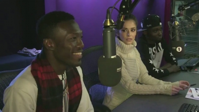 Cheryl_on_BBC_Radio_1_Breakfast_Show_with_Nick_Grimshaw___24_11_2015_mp40267.jpg