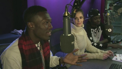 Cheryl_on_BBC_Radio_1_Breakfast_Show_with_Nick_Grimshaw___24_11_2015_mp40420.jpg