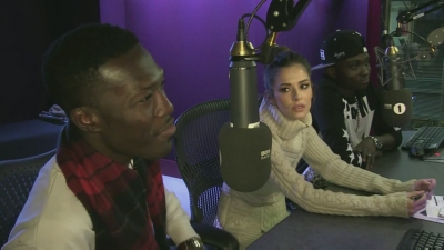 Cheryl_on_BBC_Radio_1_Breakfast_Show_with_Nick_Grimshaw___24_11_2015_mp40628.jpg