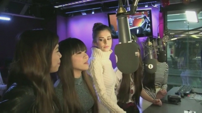 Cheryl_on_BBC_Radio_1_Breakfast_Show_with_Nick_Grimshaw___24_11_2015_mp40699.jpg