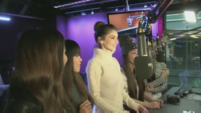 Cheryl_on_BBC_Radio_1_Breakfast_Show_with_Nick_Grimshaw___24_11_2015_mp40742.jpg