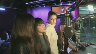 Cheryl_on_BBC_Radio_1_Breakfast_Show_with_Nick_Grimshaw___24_11_2015_mp40865.jpg