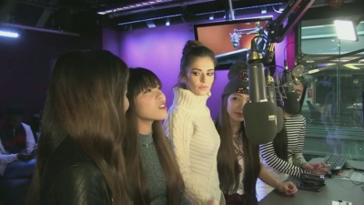 Cheryl_on_BBC_Radio_1_Breakfast_Show_with_Nick_Grimshaw___24_11_2015_mp40866.jpg