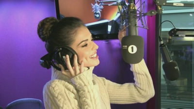 Cheryl_on_BBC_Radio_1_Breakfast_Show_with_Nick_Grimshaw___24_11_2015_mp41016.jpg