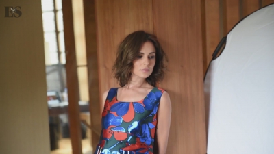 X_Factor_s_Cheryl_looks_amazing_in_ES_Magazine_shoot_-_behind_the_scenes_mp40038.jpg