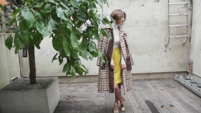 X_Factor_s_Cheryl_looks_amazing_in_ES_Magazine_shoot_-_behind_the_scenes_mp40092.jpg