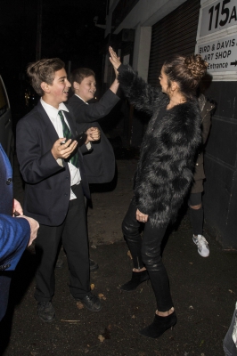 Arriving_and_Leaving_a_Rehearsal_Studio_in_London_01_12_15_281229.jpg