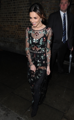 Leaving_At_British_Fashion_Awards_23_11_15_283829.jpg