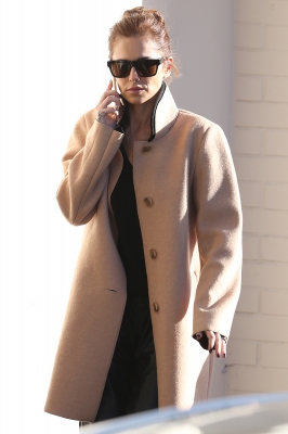Arriving_at_Fountain_Studios_04_12_15_282129.jpg