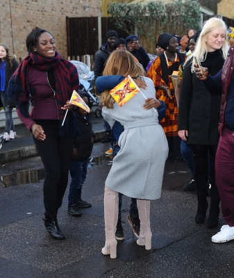 Reggie_and_Bollie_s_Homecoming_in_Farnborough_08_12_15_2811429.jpg