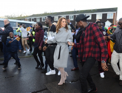 Reggie_and_Bollie_s_Homecoming_in_Farnborough_08_12_15_2812929.jpg